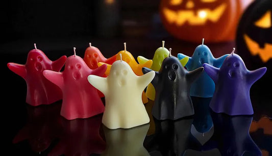 5 Little Adorable Ghost Candles