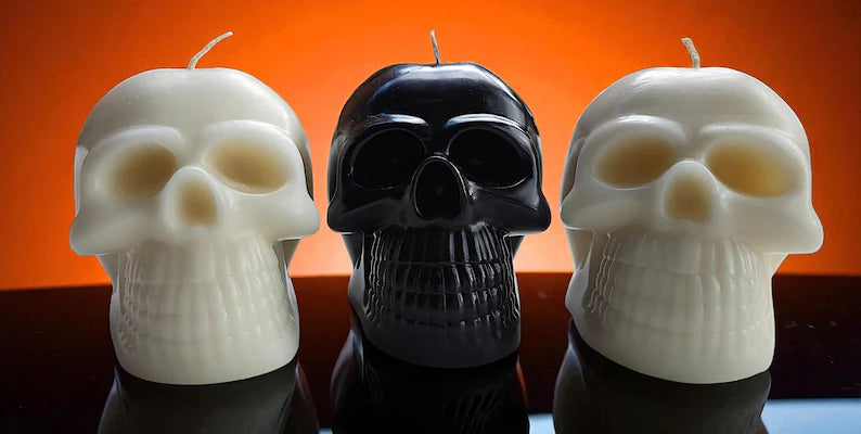 Halloween Neanderskull candle