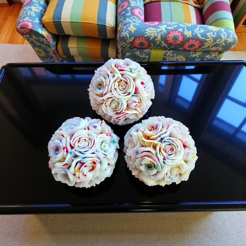Stunning 3D Flower Sphere Candle