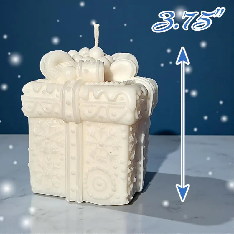 Grand Christmas Gift Box Candle