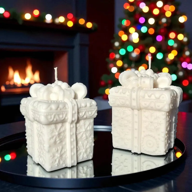 Grand Christmas Gift Box Candle