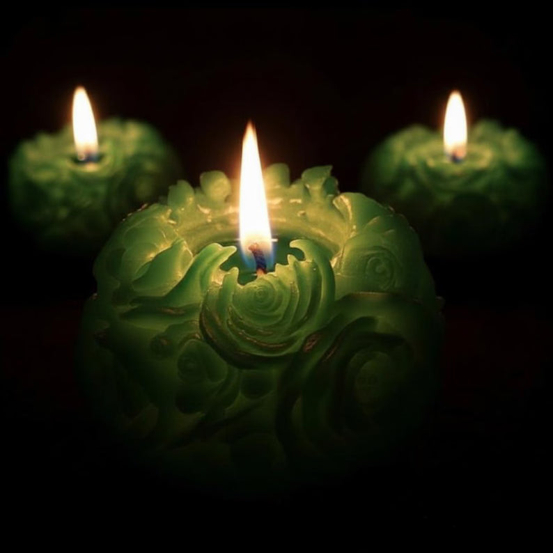 Blooming Roses Sphere Candle