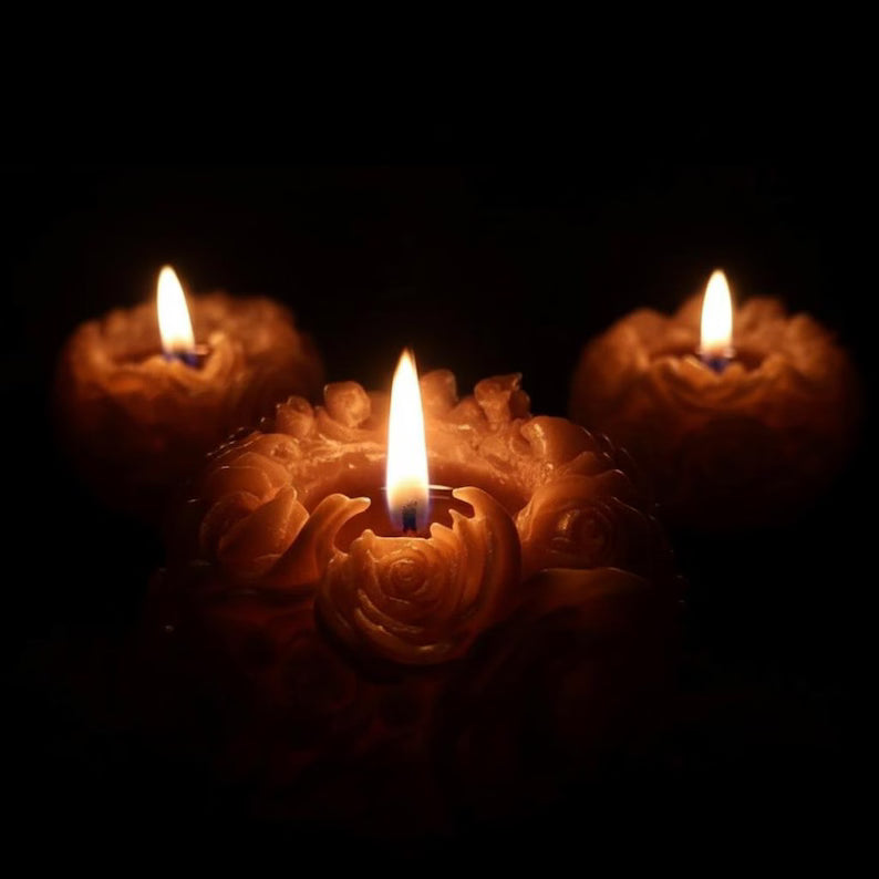 Blooming Roses Sphere Candle