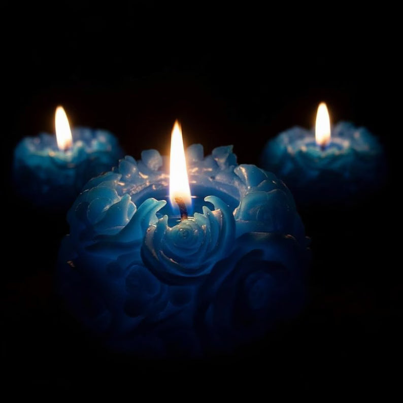 Blooming Roses Sphere Candle