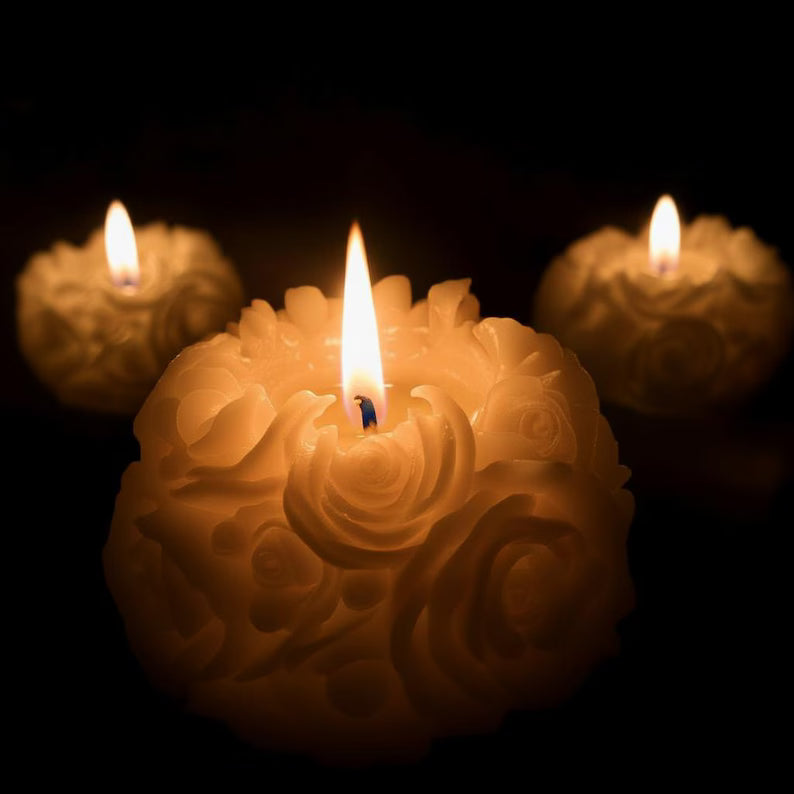 Blooming Roses Sphere Candle