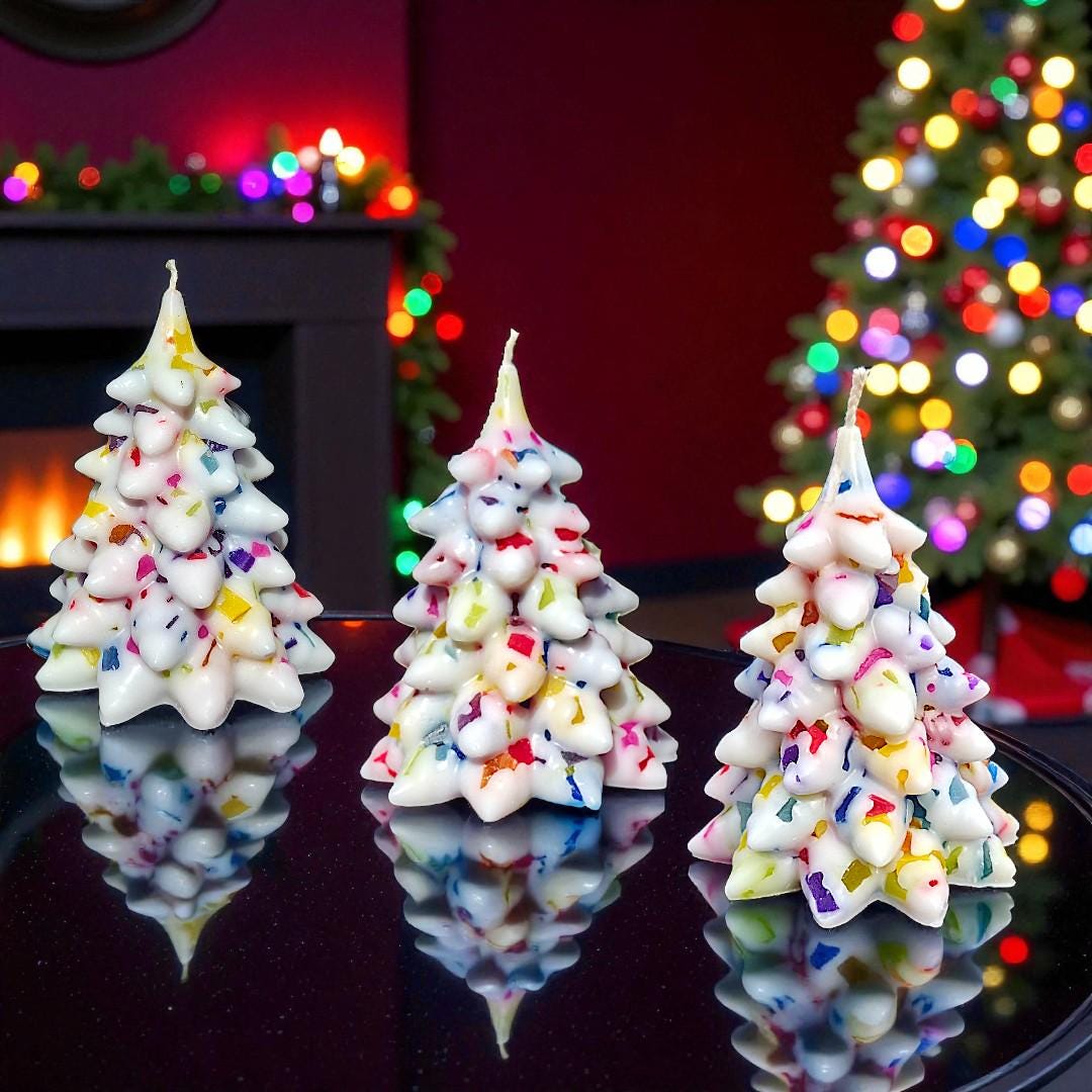 Aromatherapy Christmas Tree Candle: Douglas Fir Whites & Festive Rainbow Lights