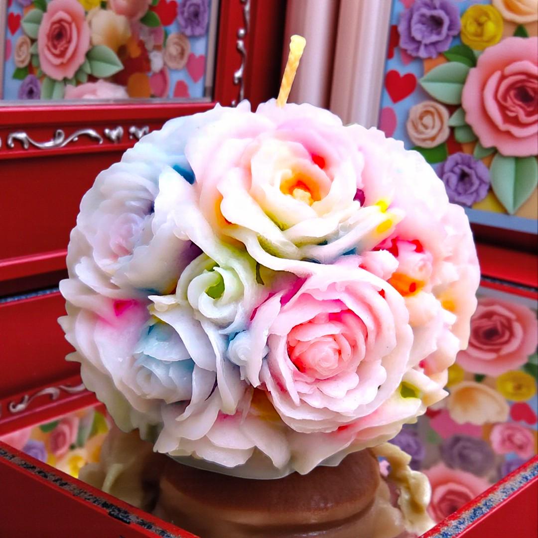 Blooming Roses Sphere Candle: Aromatherapeutic Romantic Decor