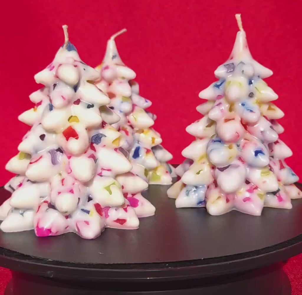 Aromatherapy Christmas Tree Candle: Douglas Fir Whites & Festive Rainbow Lights