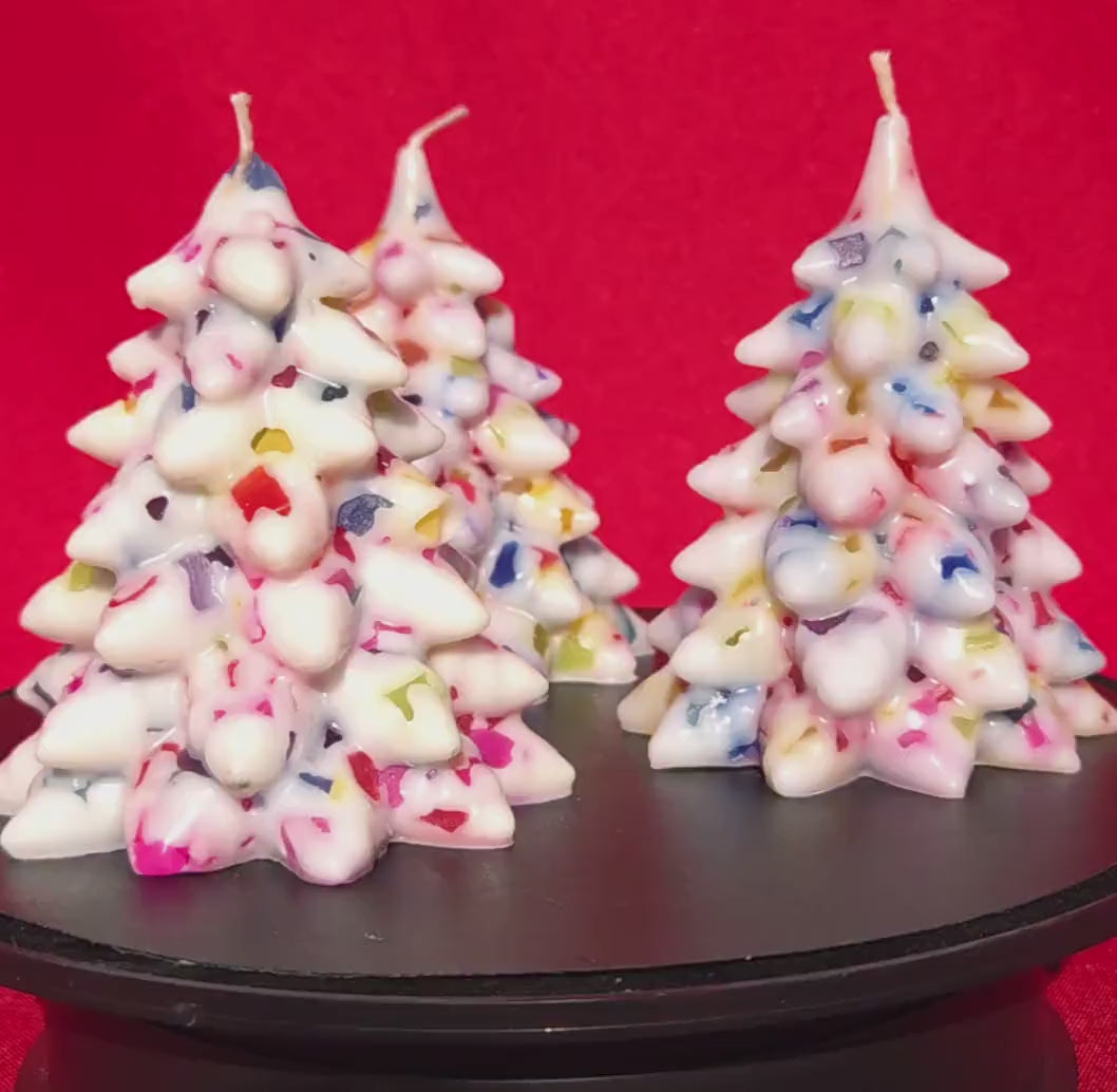 Aromatherapy Christmas Tree Candle: Douglas Fir Whites & Festive Rainbow Lights